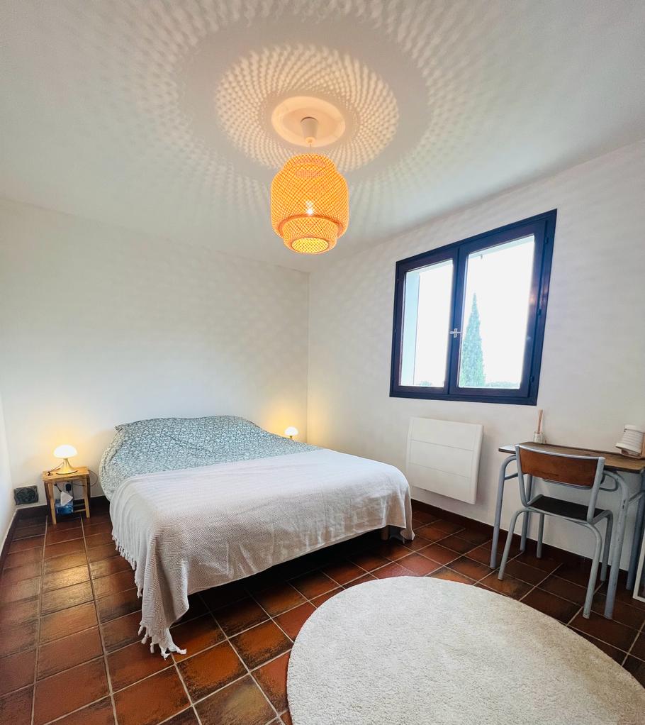 ห้องนอนผู้ใหญ่ชั้นบน