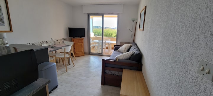 Sala de estar con vista a la terraza