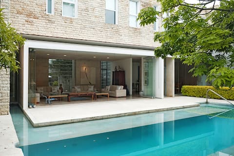 Oaxaca - Xochimilco Neighborhood - Downtown