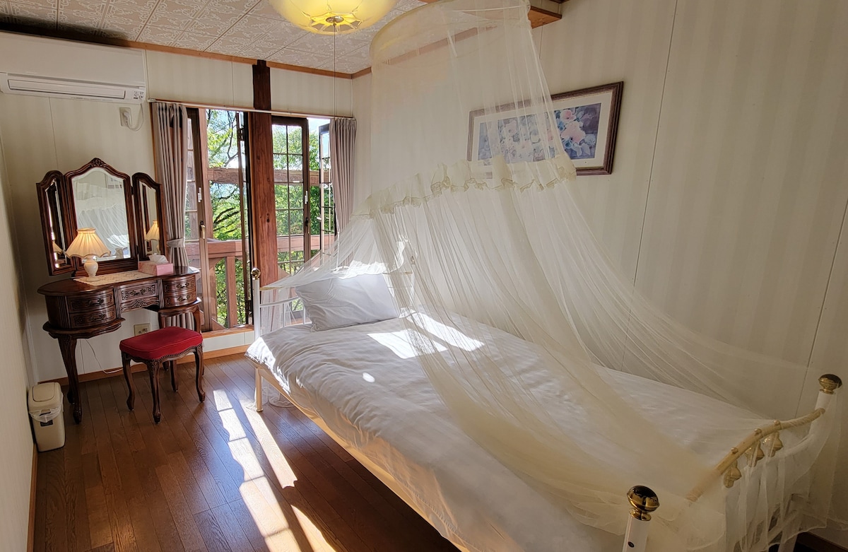 Спална соба 2