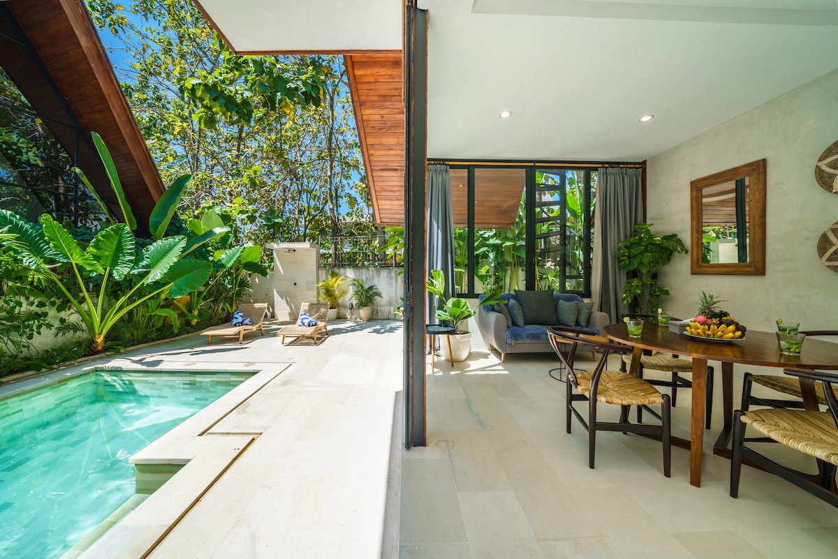Villa in Pererenan · ★4.85 · 2 bedrooms · 2 beds · 2 private baths, comparable Airbnb