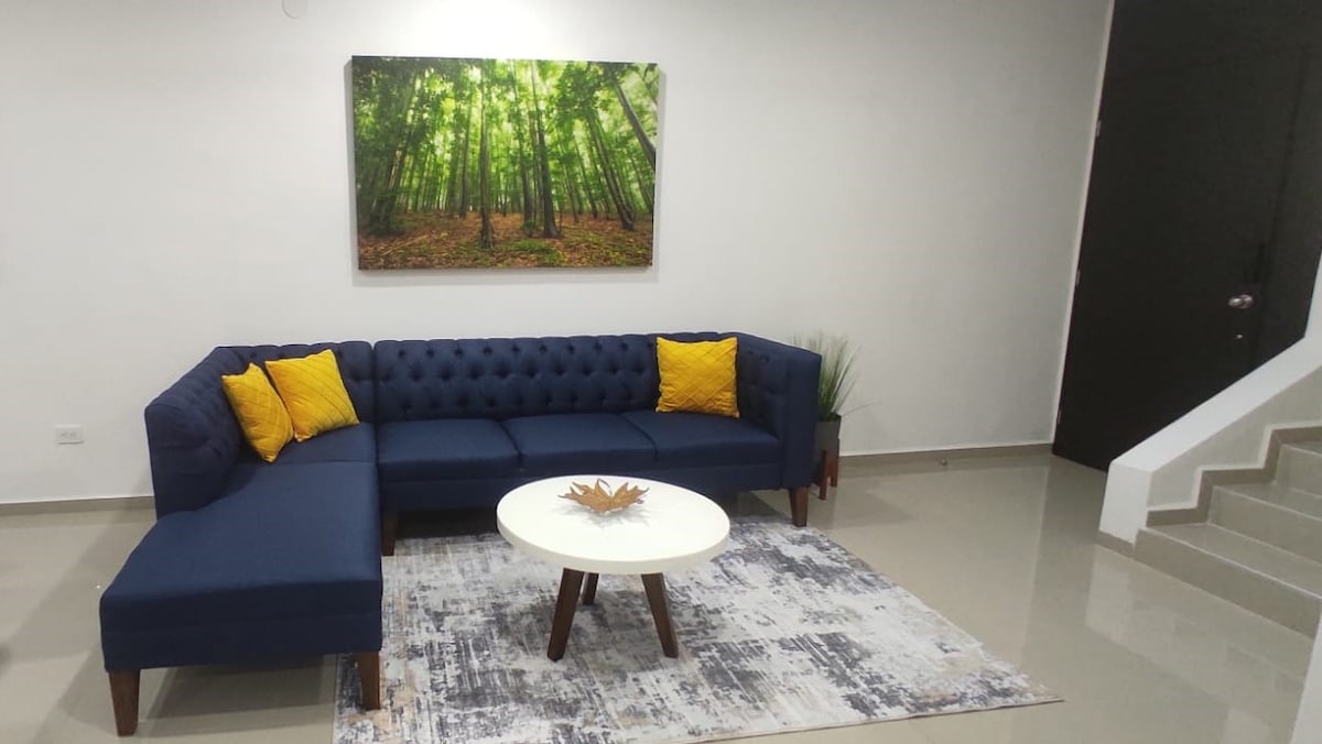 Top Airbnb: Yucasa-Private Pool-Fast WiFi-8 people en Fraccionamiento Floresta Residencial