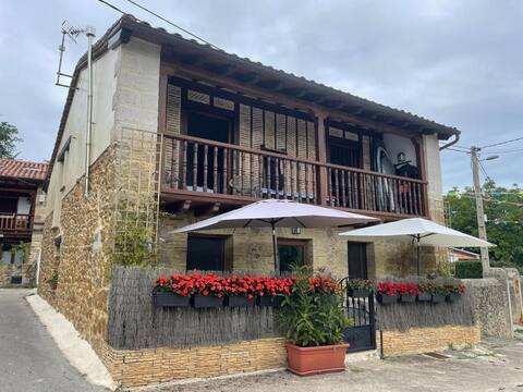 House very close to Comillas