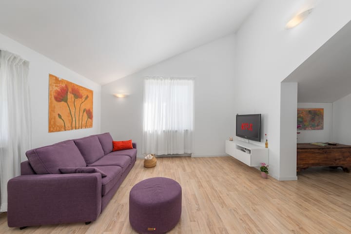 Удобен салон
