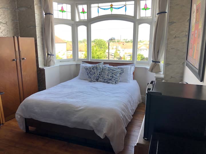 SelfContained Sunny Double Room Houses for Rent in Walthamstow