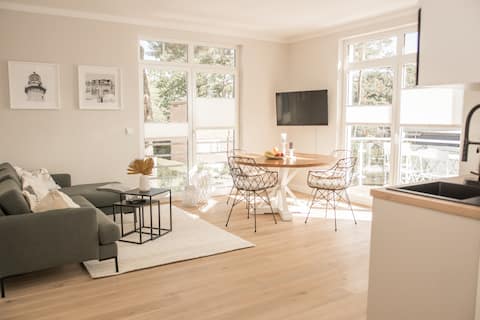 Popular Airbnb listing: Ocean view apartment in Timmendorfer Strand