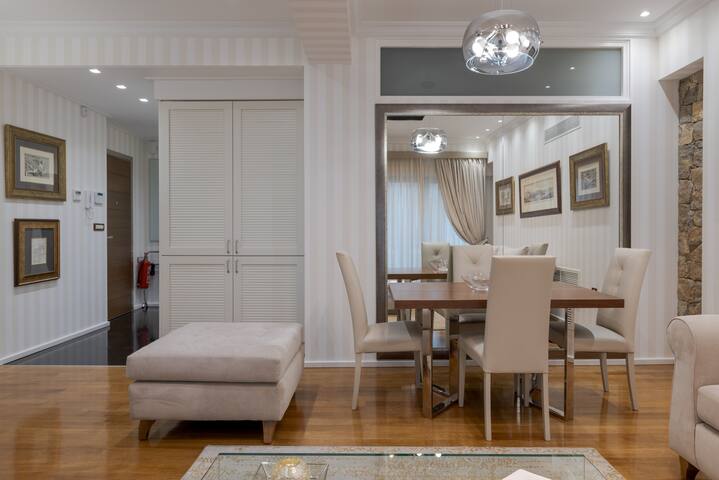 Zeus – Luxenia Suites gallery image 2