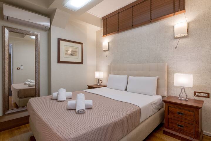 Zeus – Luxenia Suites gallery image 3