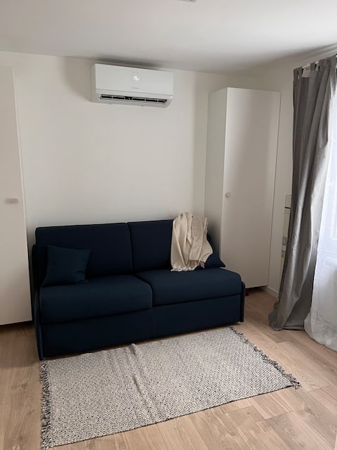 Top performing Airbnb: Studio 17 in Toulouse