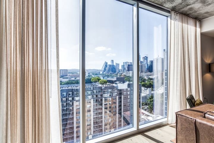 2 BR Lux Panoramic View | Rainey