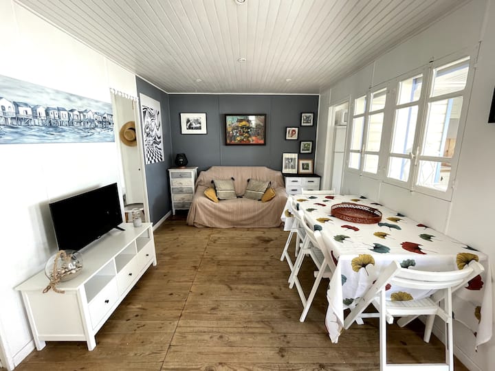 Grand Chalet Authentique - Gruissan