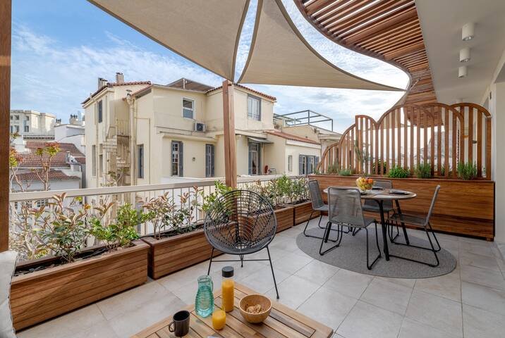 Aphrodite – Luxenia Suites gallery image 2