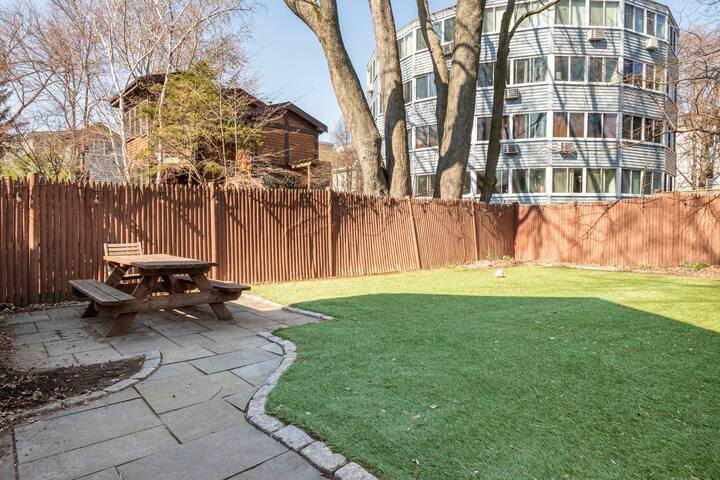 Central, spacious, discounts for longer stays! gallery image 4