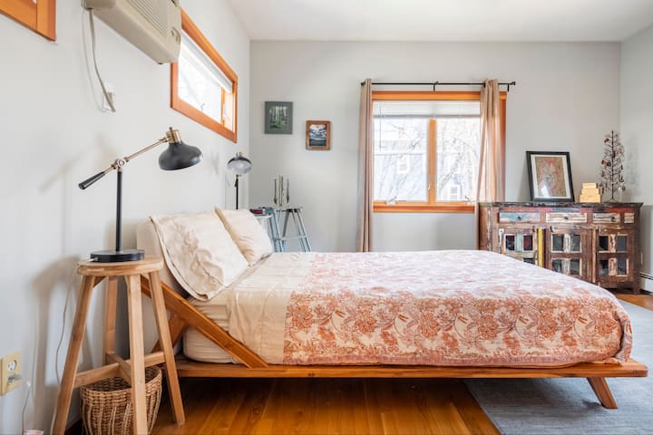 ชั้น 2 ห้องนอนที่ 1 (ด้านหลังบ้าน)