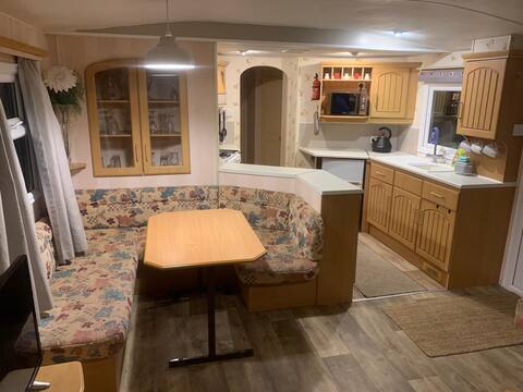 Top Airbnb: Staycation Holiday Home On Southview In Skegness in Skegness