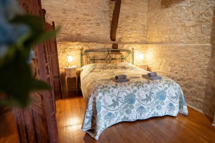 1ere chambre en mezzanine: lit 160*200