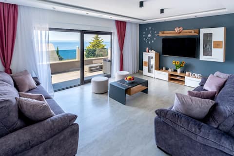 Successful Airbnb property: Luxury Apartment Lorena - Private Heated Pool in Tugare