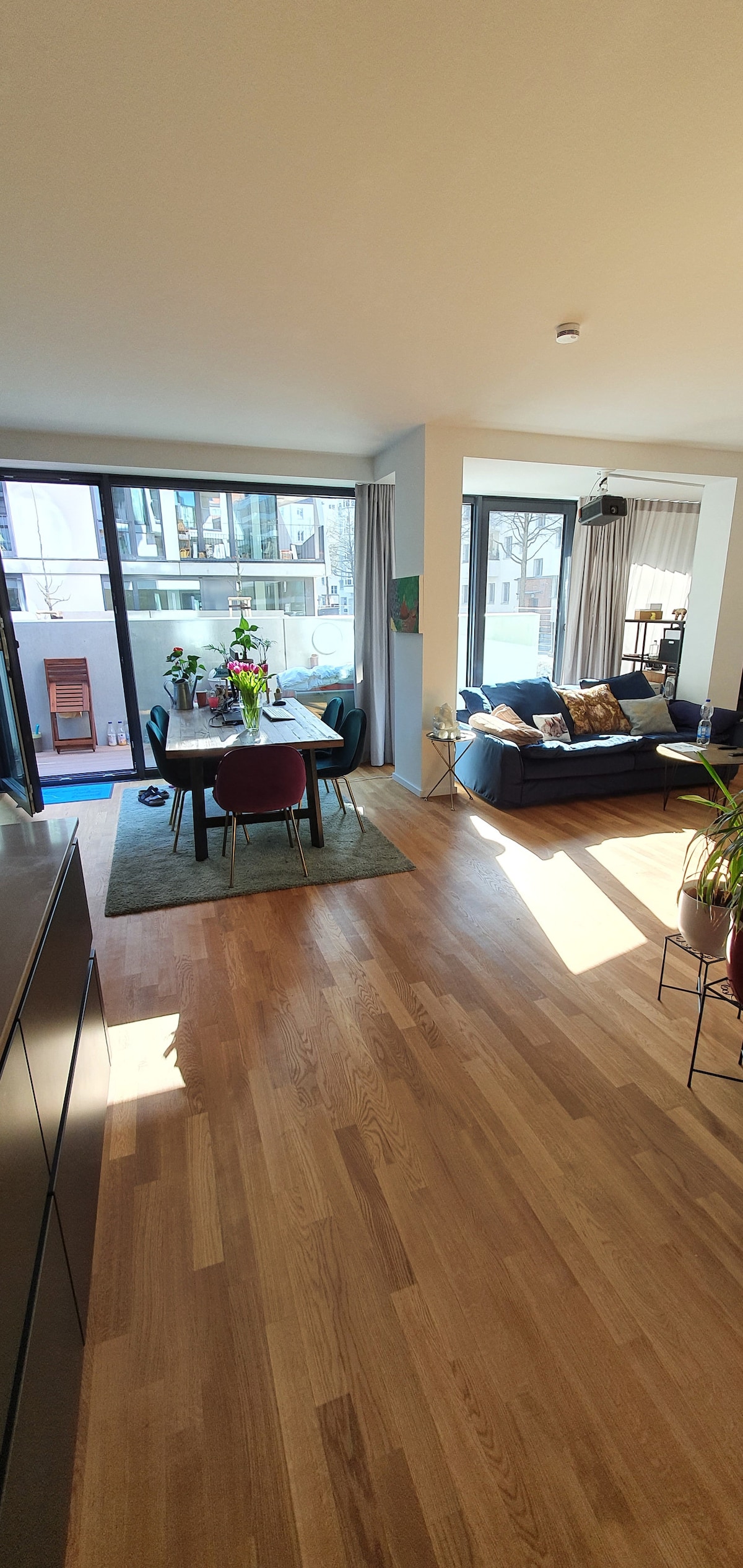 Popular Airbnb listing: Sunny apartment in a quiet location in Alt Treptow