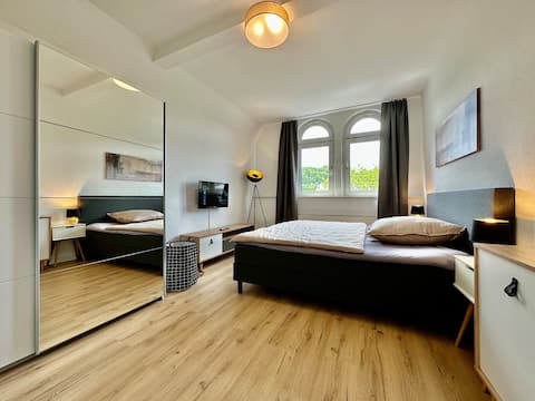 Modern 4 room DG apartment in the center of ESA