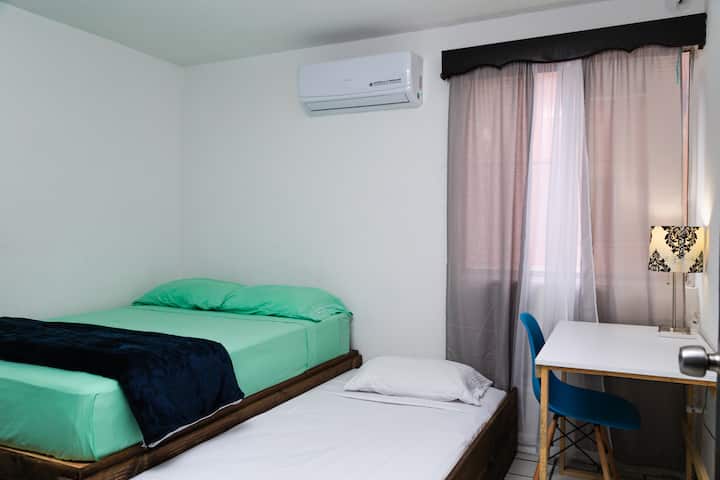 Kangaroo bed, i.e. double bed and single bed downstairs; blankets, towels, closet and minisplit (Cold and hot)