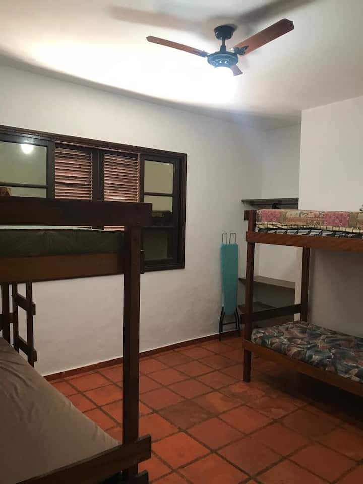 Dhomë gjumi 2