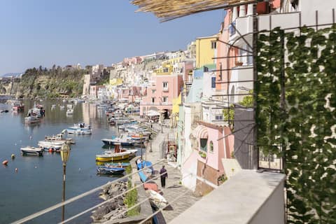 Calilla House | Romantic view a Procida