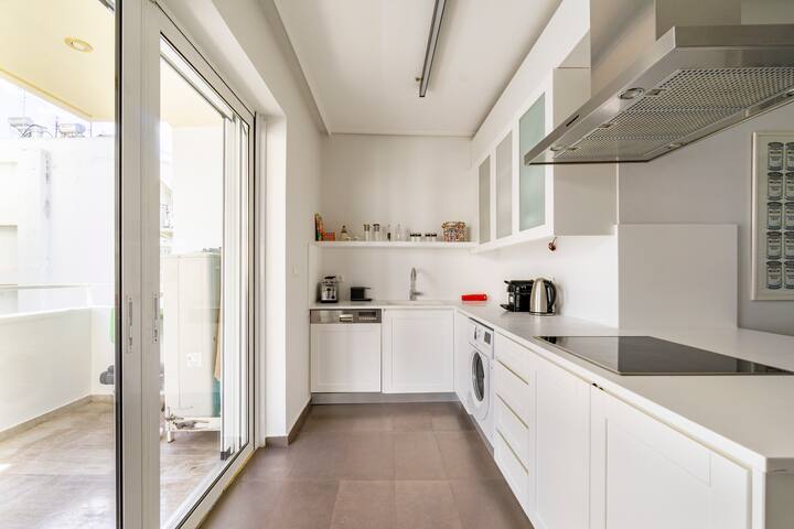 Pratinou Penthouse – AthensApart gallery image 3