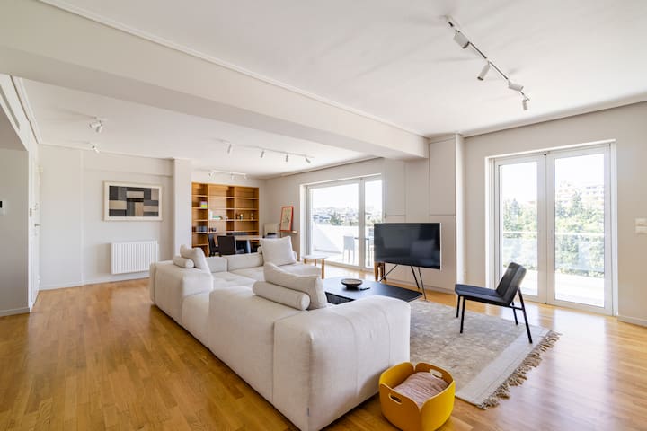 Pratinou Penthouse – AthensApart