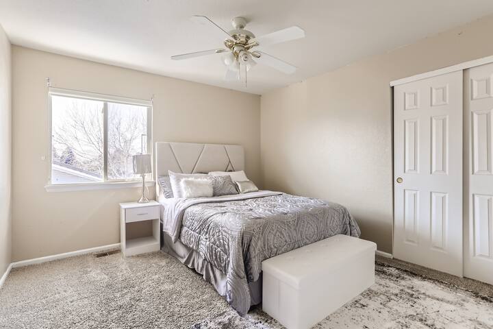 Infinity Hosting by Peruth gallery image 4