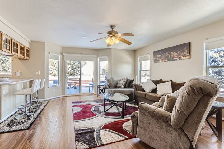 Infinity Hosting by Peruth gallery image 5