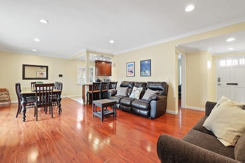 Successful Airbnb property: Resort style,Pool,Spa,Game room 5 mins to Disney in Anaheim