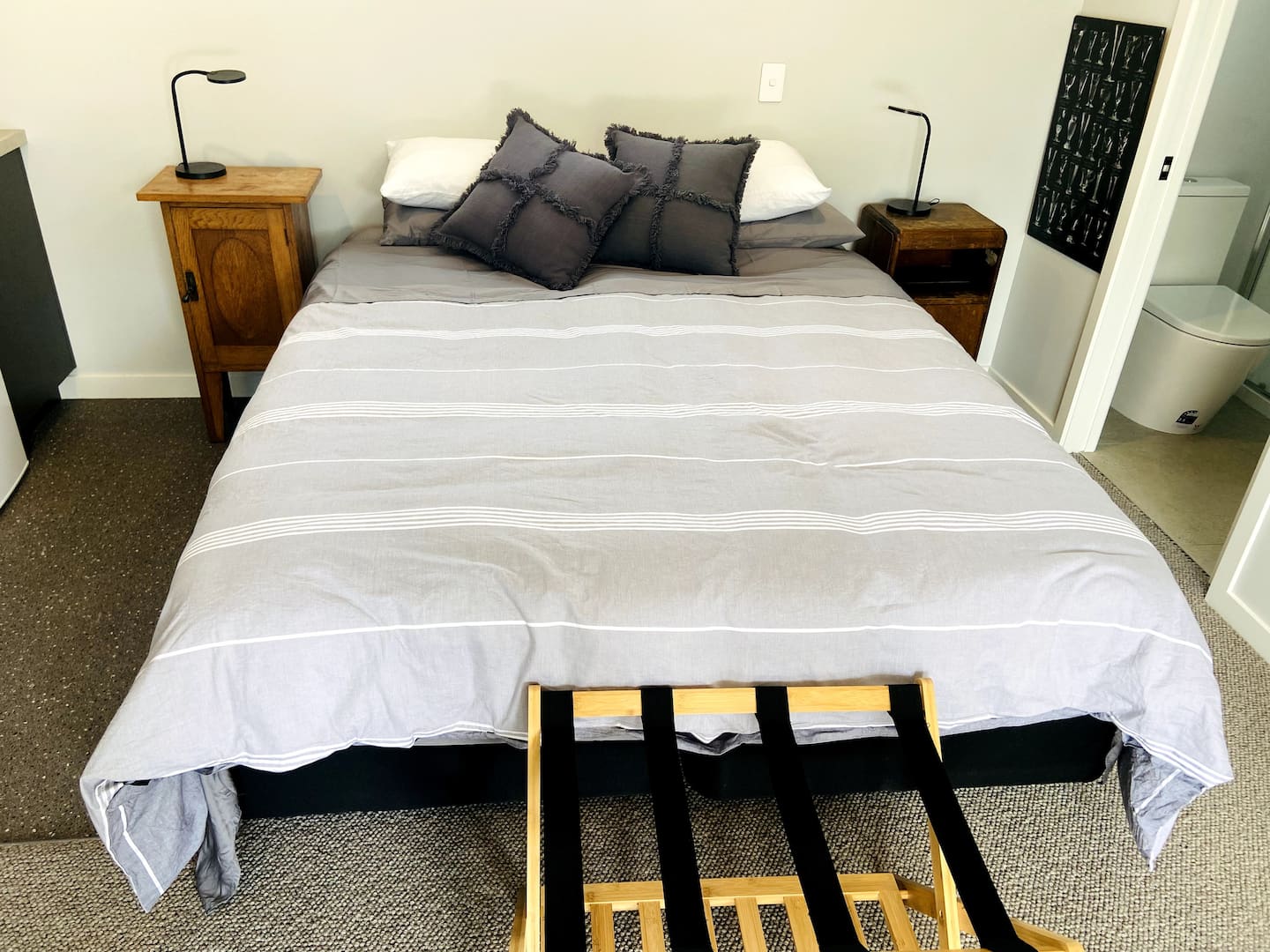 Spacious Studio Unit 1 In Clyde 5