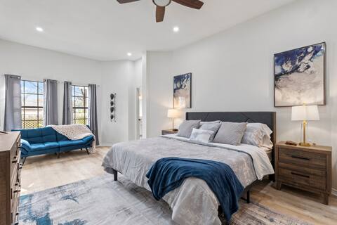 The Bonnie - 5 Bed Near Everything!