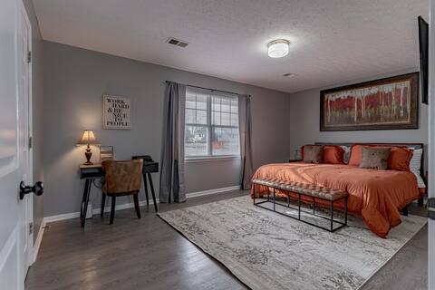 Roomy 4BR • Heart of Bluegrass