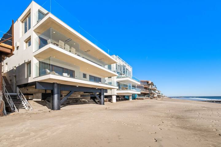 Beachfront- Centrally Located off PCH on Dry Beach gallery image 4