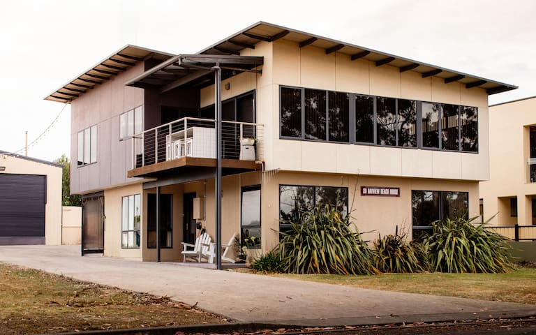 Binalong Bay Beach House