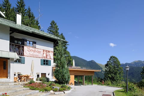 Berghaus Spitzingsee with service team for 20+ people