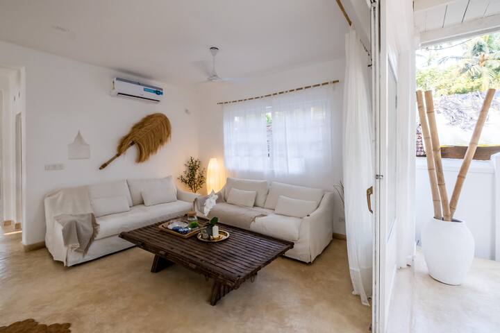 Living room 1 image 6