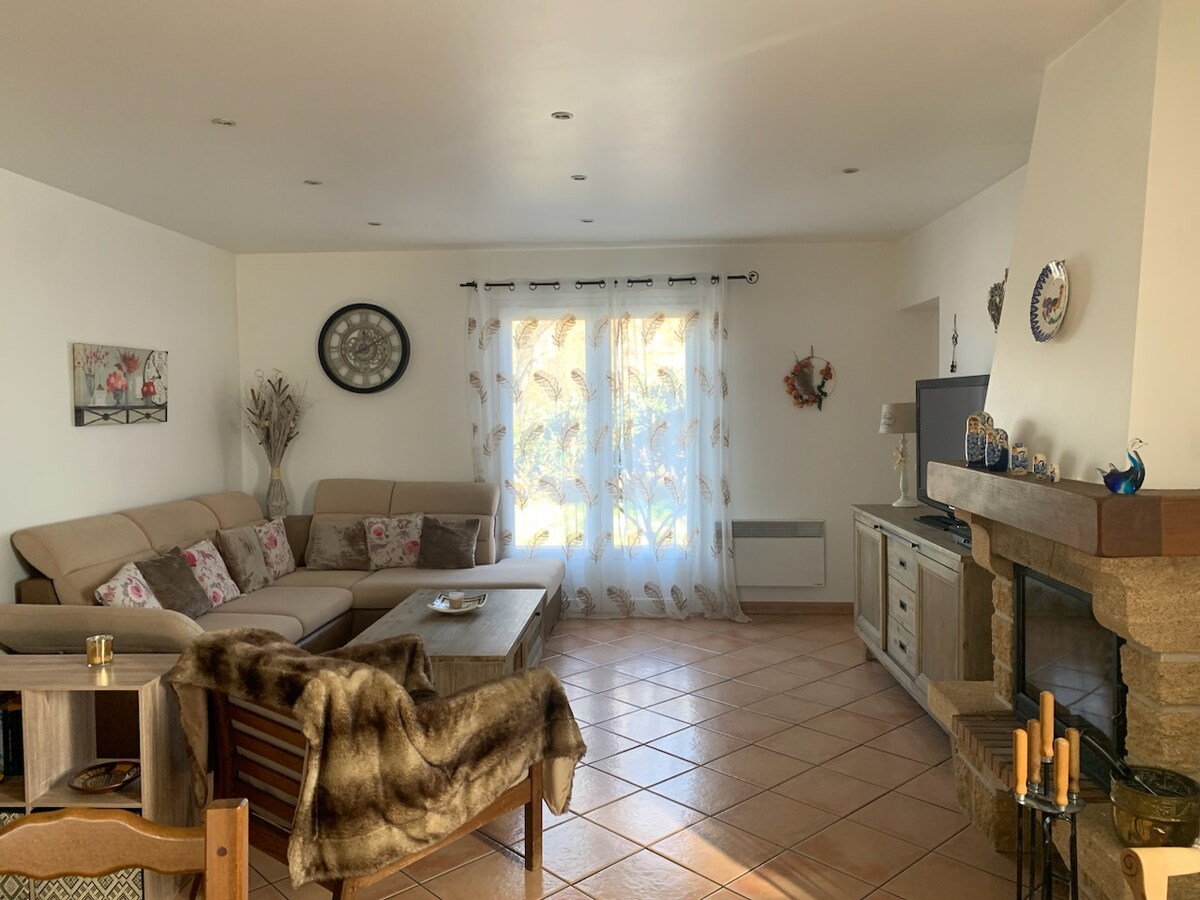 Leistungsstarkes Airbnb: House with pool 6 people in Vidauban