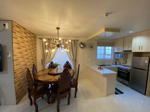 Hillside Homestay Subic- 3BR Fully Furnished House