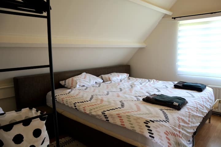 Dormitorio 1 (dormitorio principal, cama 200x220 cm)