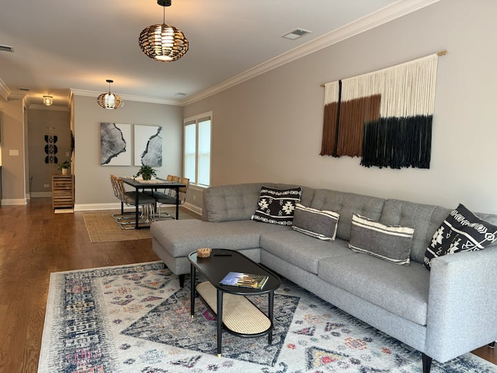 Treetop Oasis With Parking Walkable To Town+train - Oak Park, IL