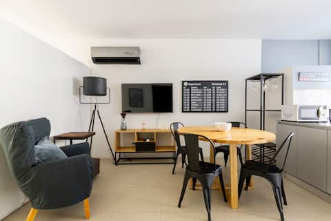 Top performing Airbnb: Self Check In Comfy Quality Studio! in Comuna 5