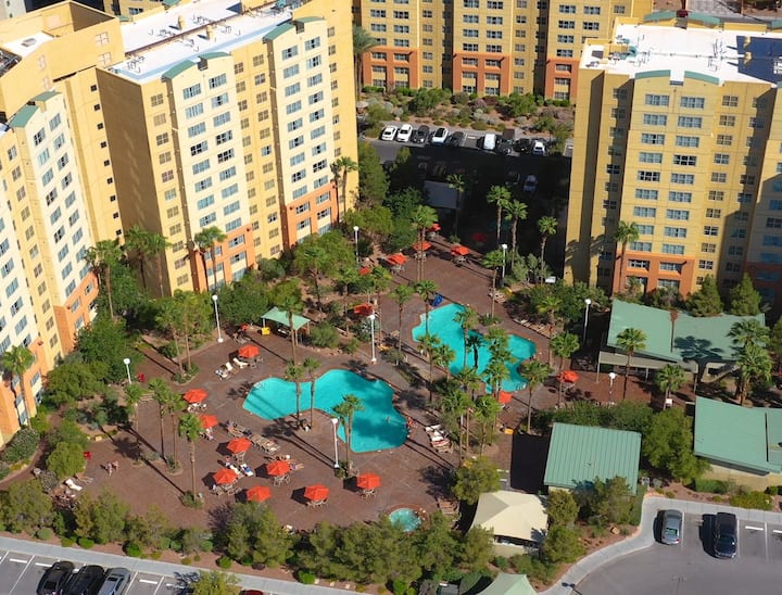 Resort Condo by Casino & Bowling Apartments for Rent in Las Vegas