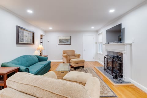 Spacious 4 Bd House close to Towson & Baltimore