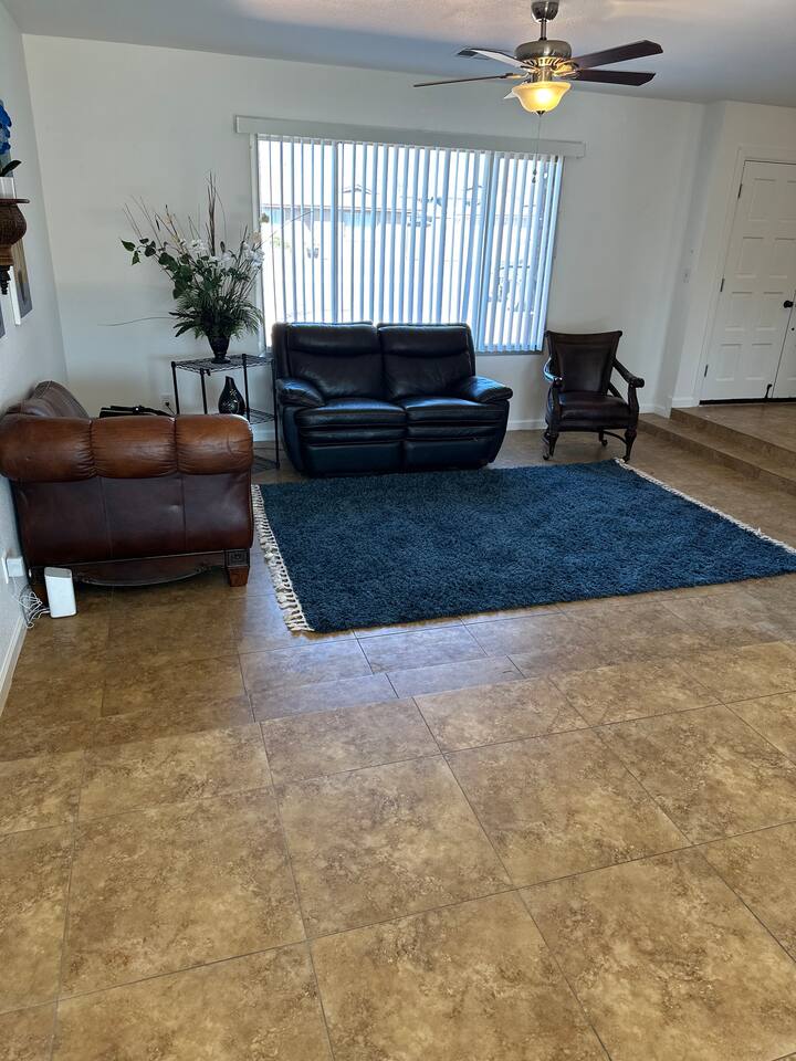 Only 13 mi from Cardinals Stadium/Westgate! Houses for Rent in