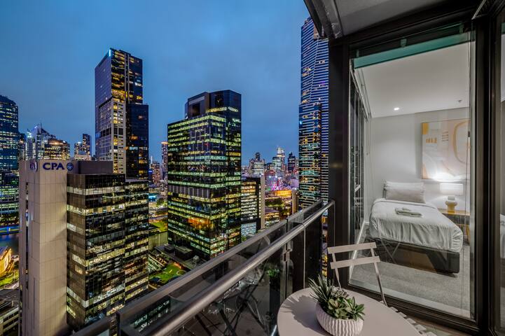 Exclusive Stays – SB Grand III