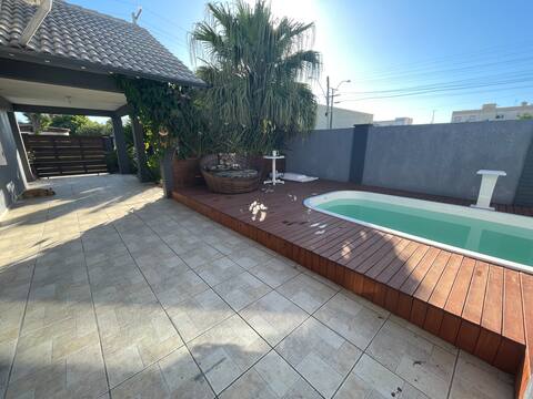 Casa  com piscina