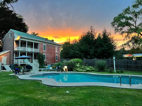 The Stauffer House