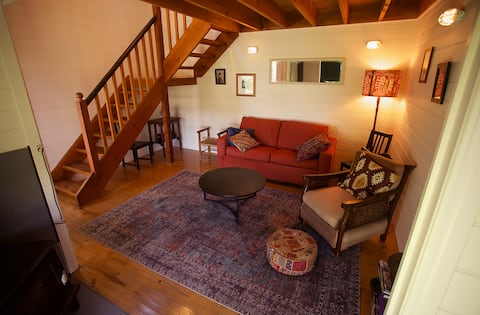 Top Airbnb: Garden retreat Cottage in stunning Otways in Apollo Bay